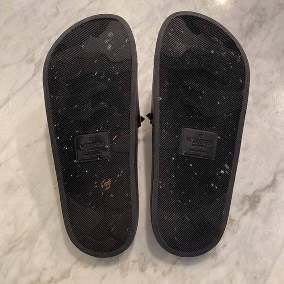 Valentino Rockstud Slides in Black - Size 39 - Picture 6 of 6